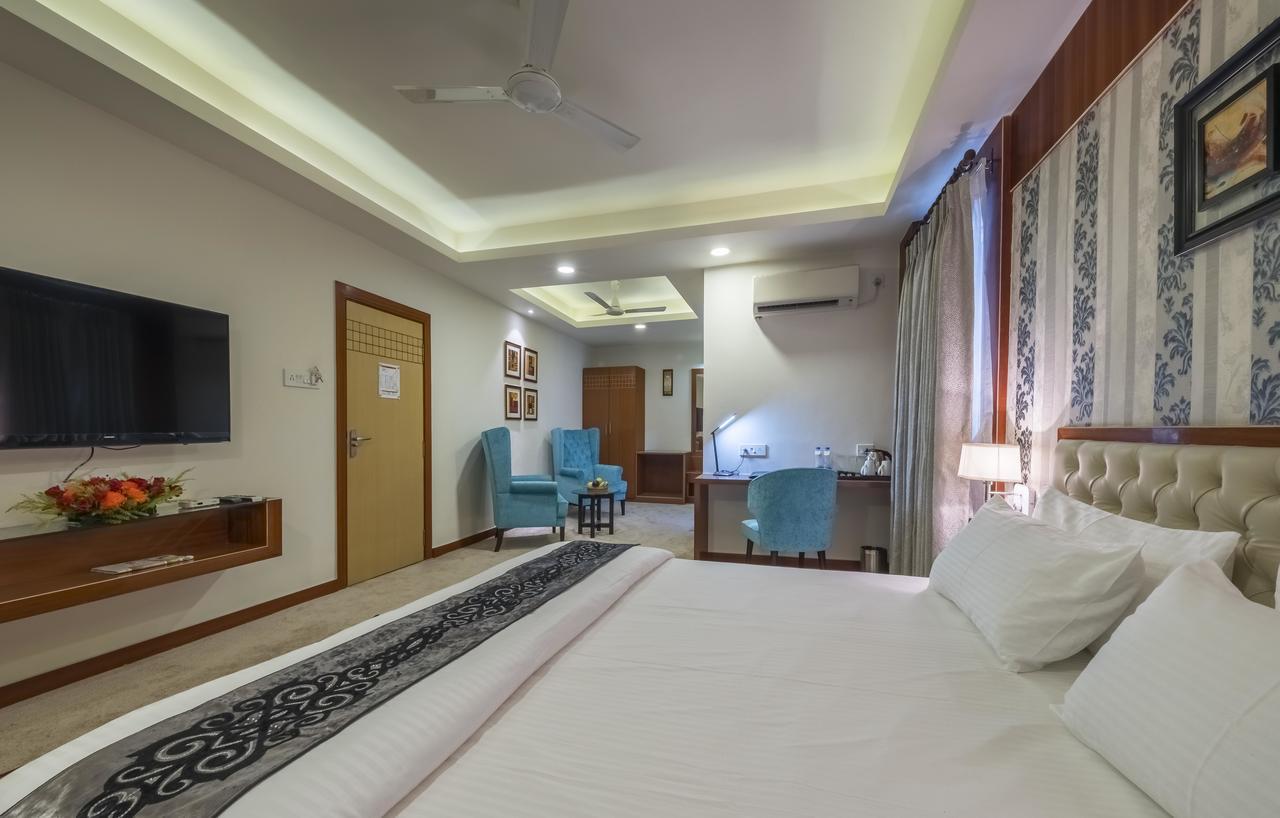 Hotel Emirates Kolkata Ngoại thất bức ảnh