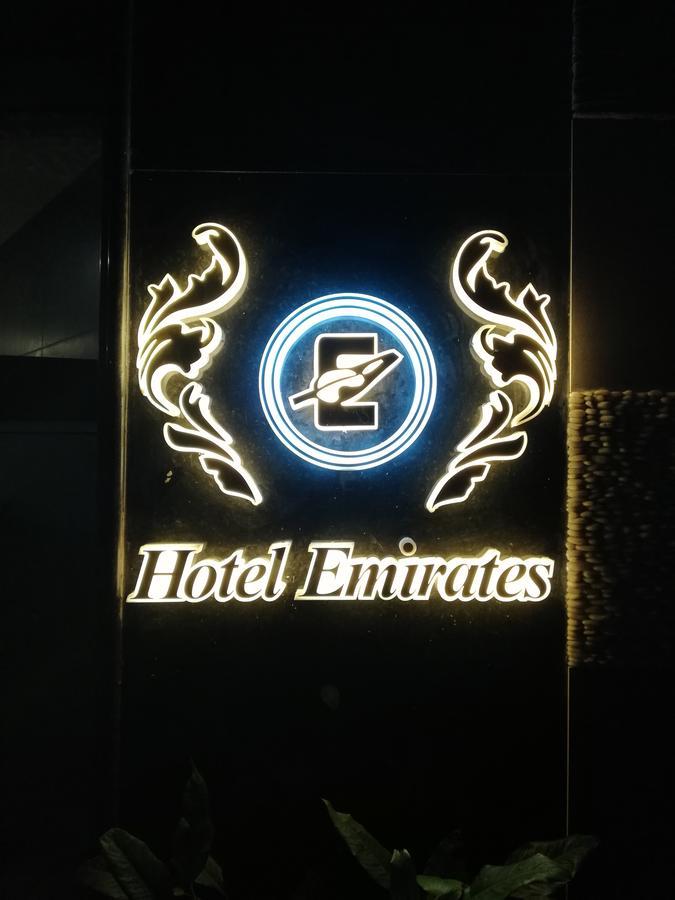 Hotel Emirates Kolkata Ngoại thất bức ảnh